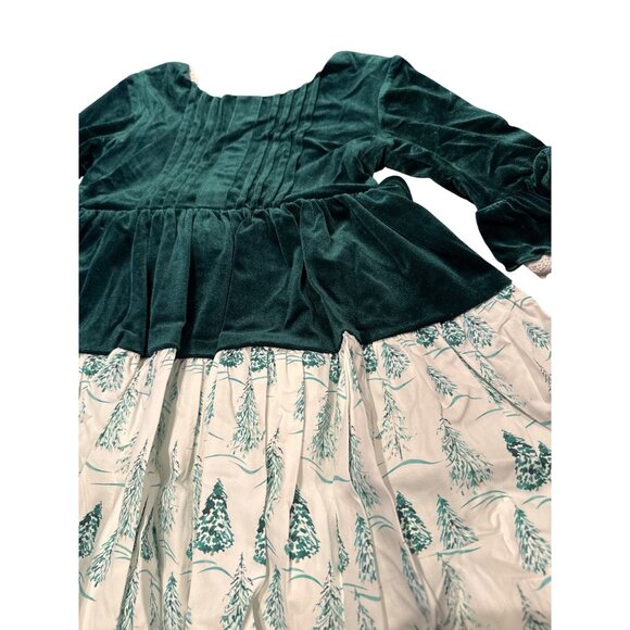 NWT Girl August Velvet & Lace Long Sleeve Dress Size 7 Green & White - Picture 2 of 10